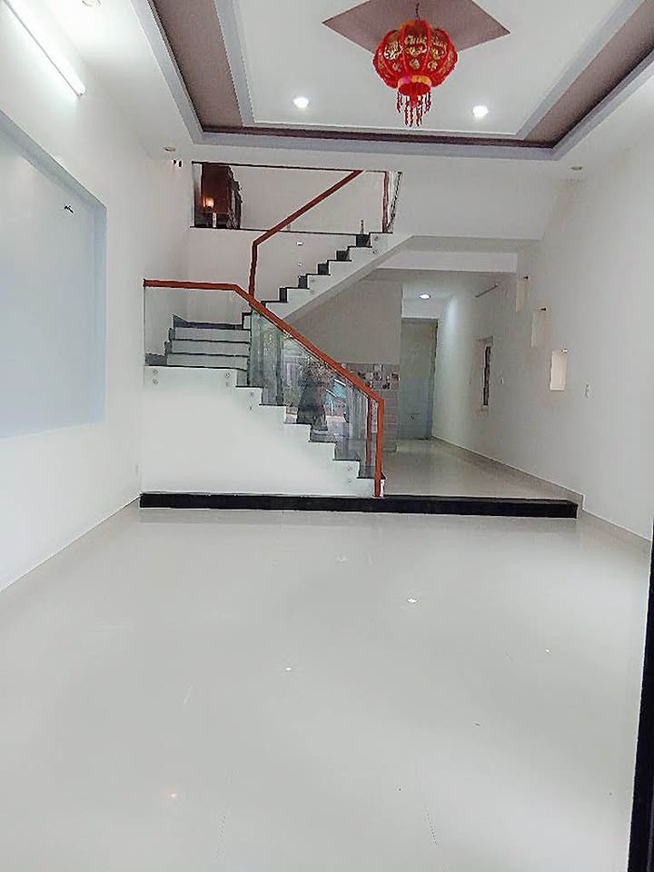 Nhà 2 tầng 97m² Đoàn Phú Tứ, Liên Chiểu - Giá chỉ 5 tỷ, thiết kế hiện đại!