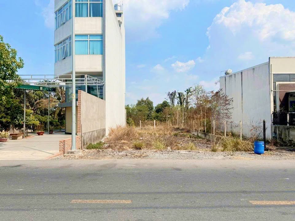 Đất nền mặt tiền Nguyễn Văn Khạ, Củ Chi 133m² giá chỉ 2.8 tỷ - Cơ hội đầu tư hấp dẫn!