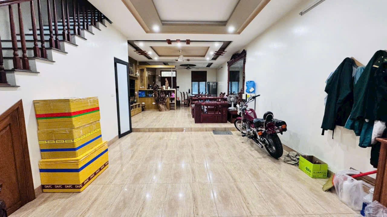 Nhà bán Sơn Lộc, Sơn Tây 88m² giá 6 tỷ - Kiên cố 3.5 tầng, 2 mặt tiền