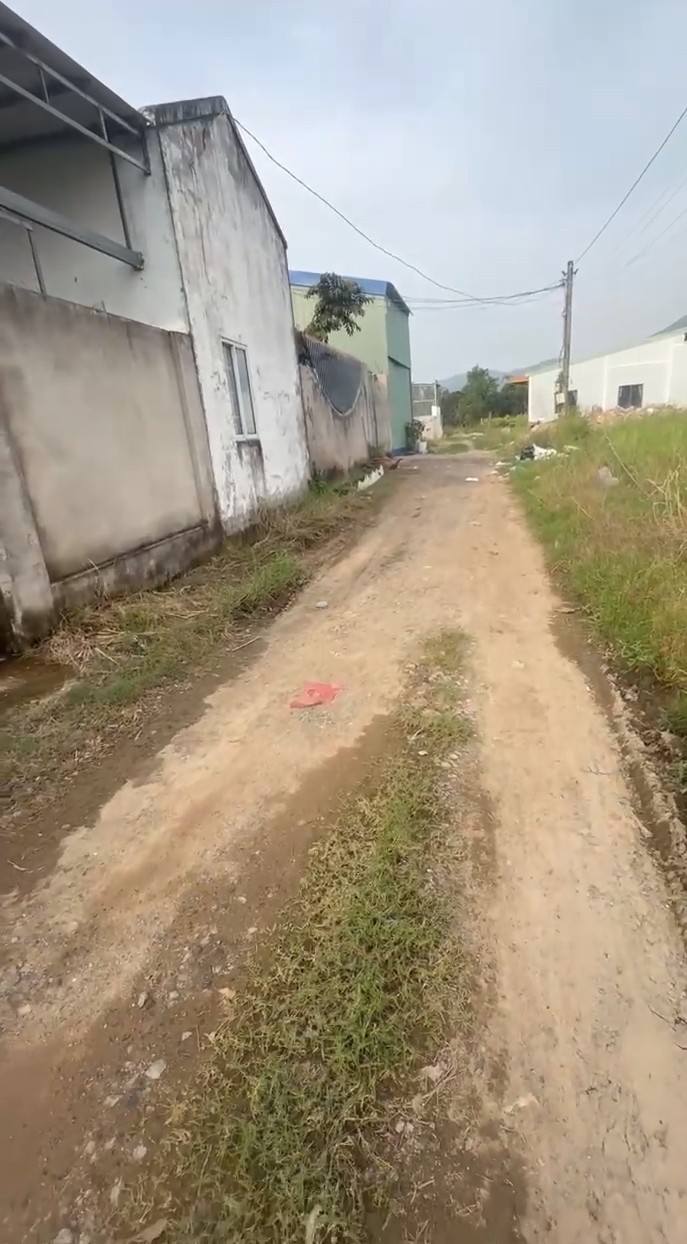 Đất nền Hòa Long, Bà Rịa 190m² giá 900 triệu - Cơ hội đầu tư tuyệt vời!