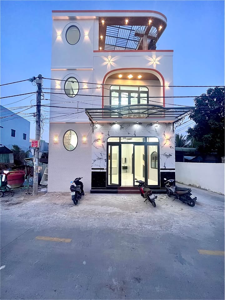 Bán nhà mặt tiền Bờ kè Cái Sơn, An Bình, Cần Thơ - 63m² giá 4.95 tỷ, sẵn sàng kinh doanh!