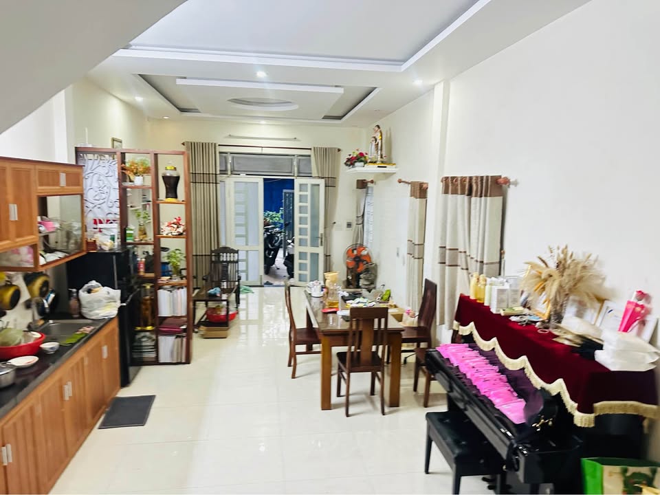 Nhà cho thuê 69 Lê Ngô Cát, Thủy Xuân, 80m² - Giá chỉ 6 triệu/tháng!