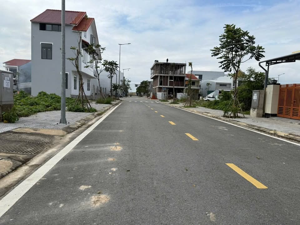 Đất mặt tiền Lê Mô Khởi, TP Huế 96m² giá 2.2 tỷ - Cơ hội đầu tư hấp dẫn!