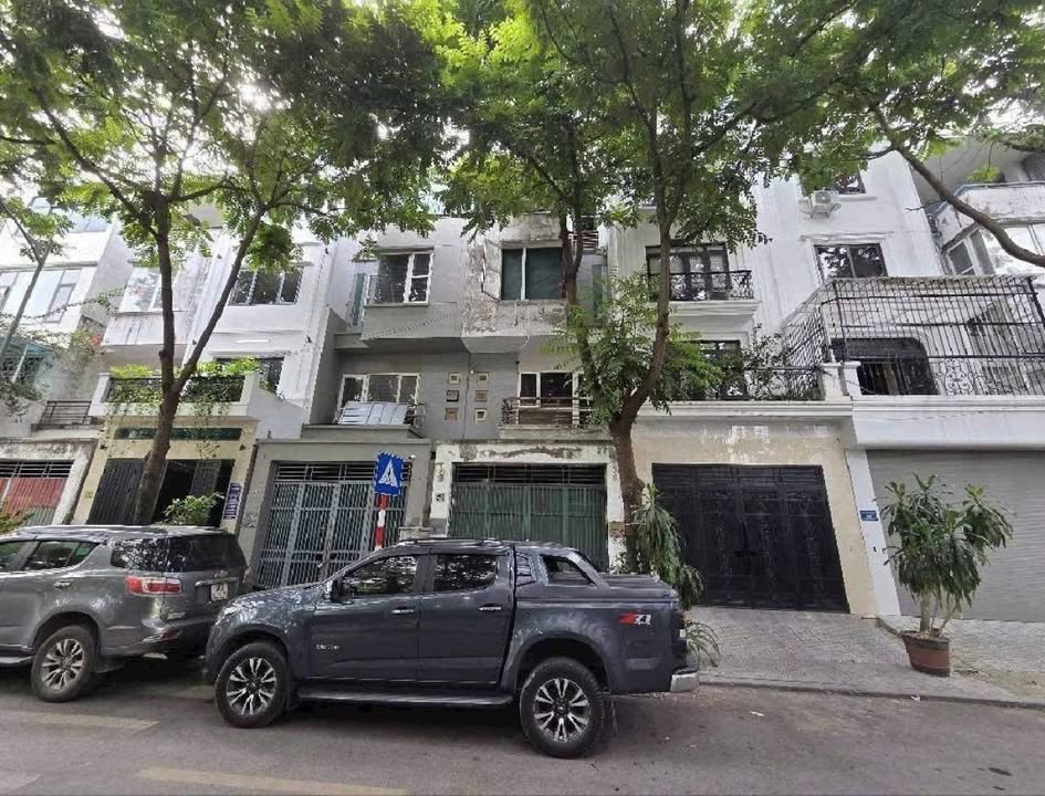 Nhà phố thương mại trung tâm Văn Phú, Hà Đông 78m² giá 19.5 tỷ - Vị trí kinh doanh sầm uất!