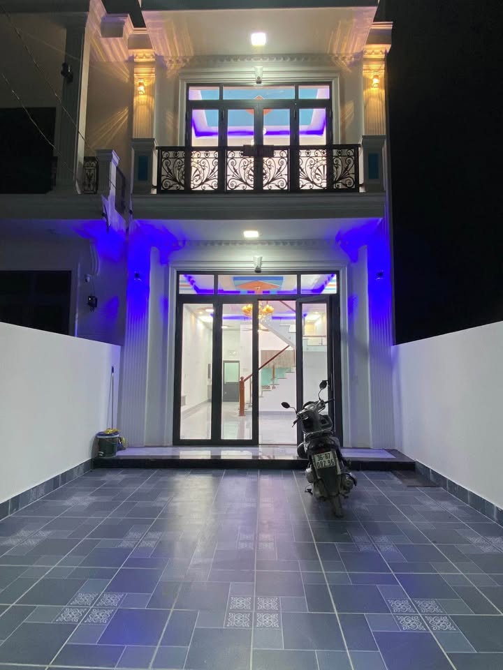 Nhà 1 trệt 1 lầu tại Phú Sơn 4, Đồng Nai 100m² giá 2.7 tỷ - Sổ đỏ chính chủ