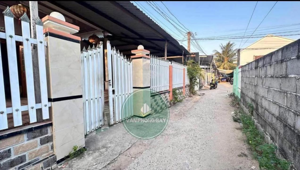 Đất Vạn Hưng 300m² giá 1.35 tỷ - Đường ô tô vào tận nơi!