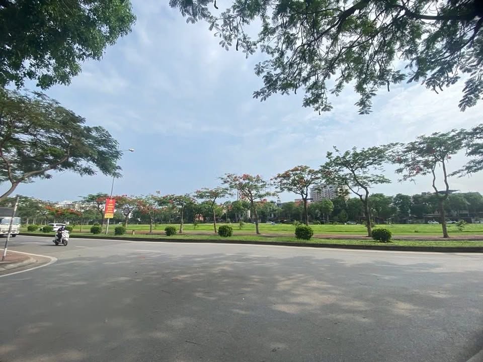 Biệt thự BT04 Việt Hưng 234m² giá 51.9 tỷ - Cơ hội đầu tư hiếm có!