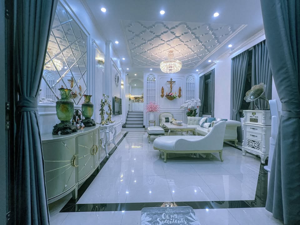 Nhà mặt tiền Phan Bội Châu, Bảo Lộc 100m² giá 35 triệu - Phù hợp kinh doanh!