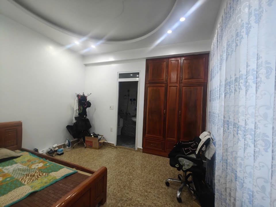 Bán FrontHouse chợ Cột Đèn, Hải Phòng 65m² - Vị trí kinh doanh đắc địa!