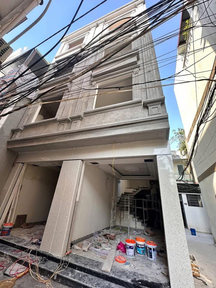 Nhà 4 tầng 43m² ngõ phố Lê Hồng Phong, Ngô Quyền - Giá 3.9 tỷ, sổ đỏ chính chủ!