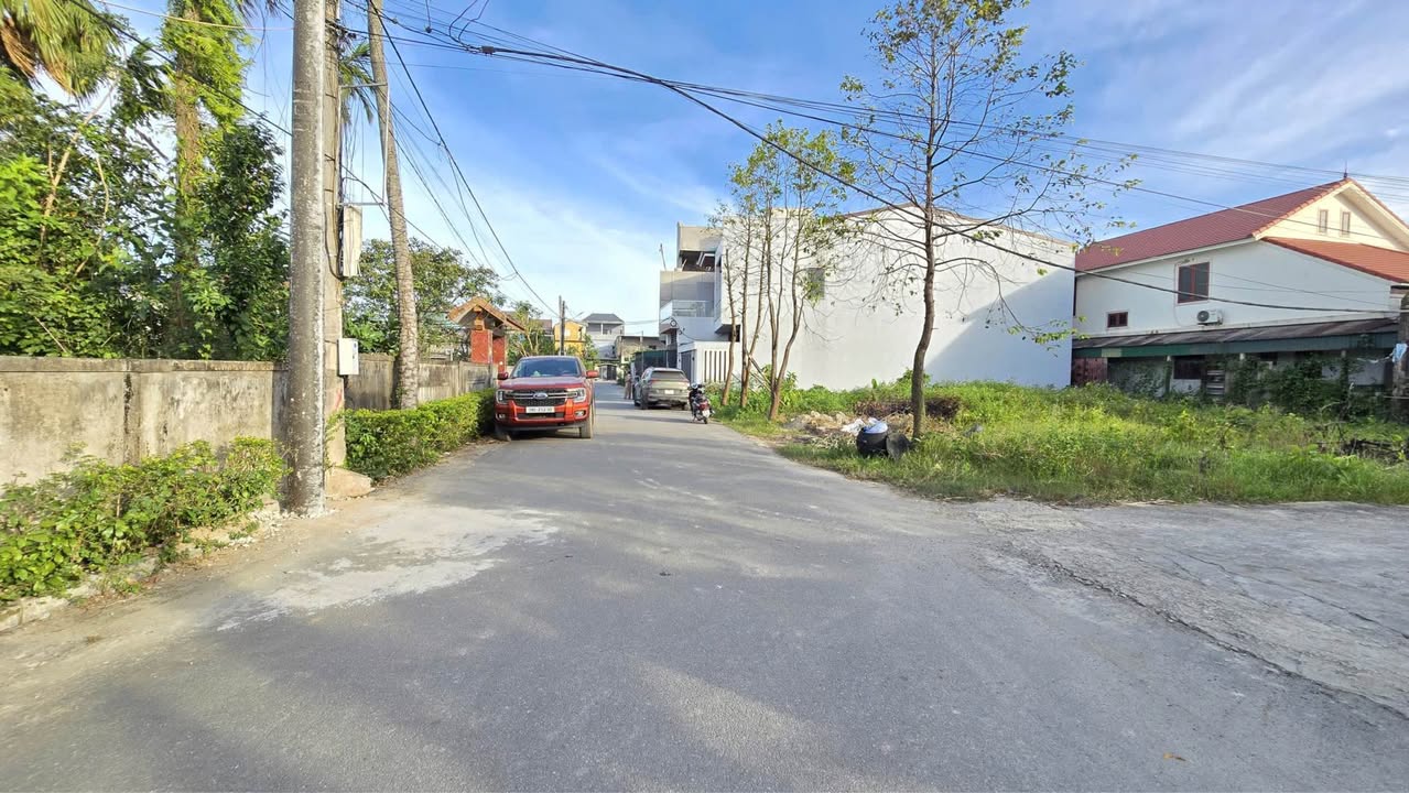 Đất Đoài Thịnh Thạch Trung 181.6m² giá 4.5 tỷ - Gần trường học các cấp!