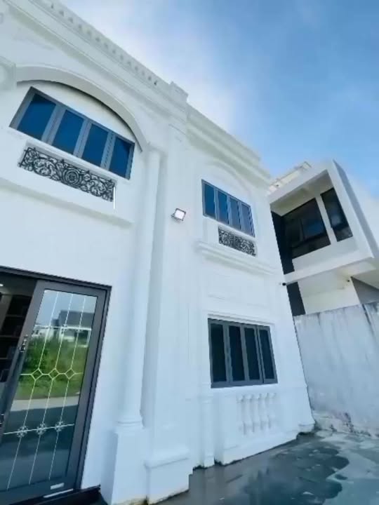 Nhà 1 Lầu KDC Nam Long, Đường 4B, 175m² giá 9.2 tỷ - Không gian thoáng đãng gần hồ cảnh quan!