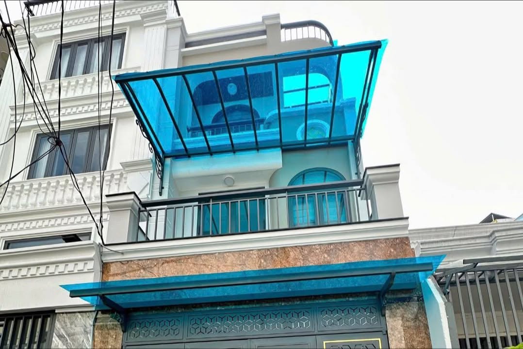 Nhà Gò Vấp 42.7m² giá 5.8 tỷ - Nhà 3 tầng thoáng mát 2 mặt hẻm xe hơi