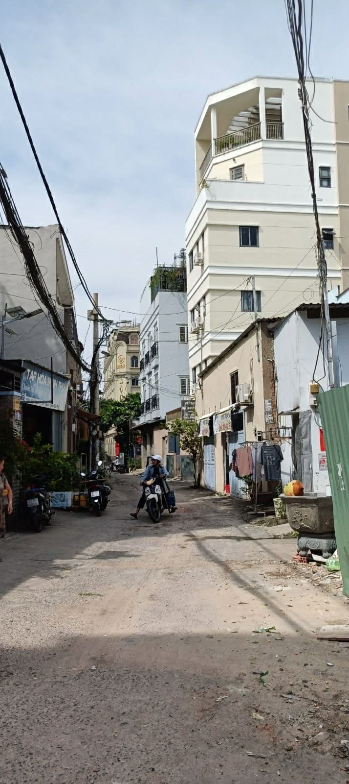 Nhà riêng Tân Phú 90m² giá 6.5 tỷ - Phù hợp xây mới và đầu tư!