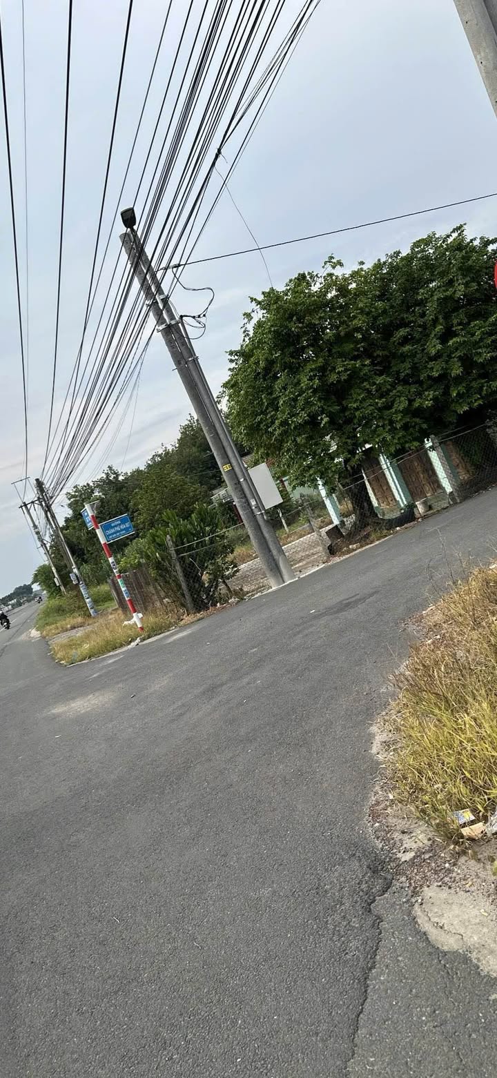 Đất nền Chánh Phú Hòa 215m² giá 1.3 tỷ - Sổ đỏ chính chủ!