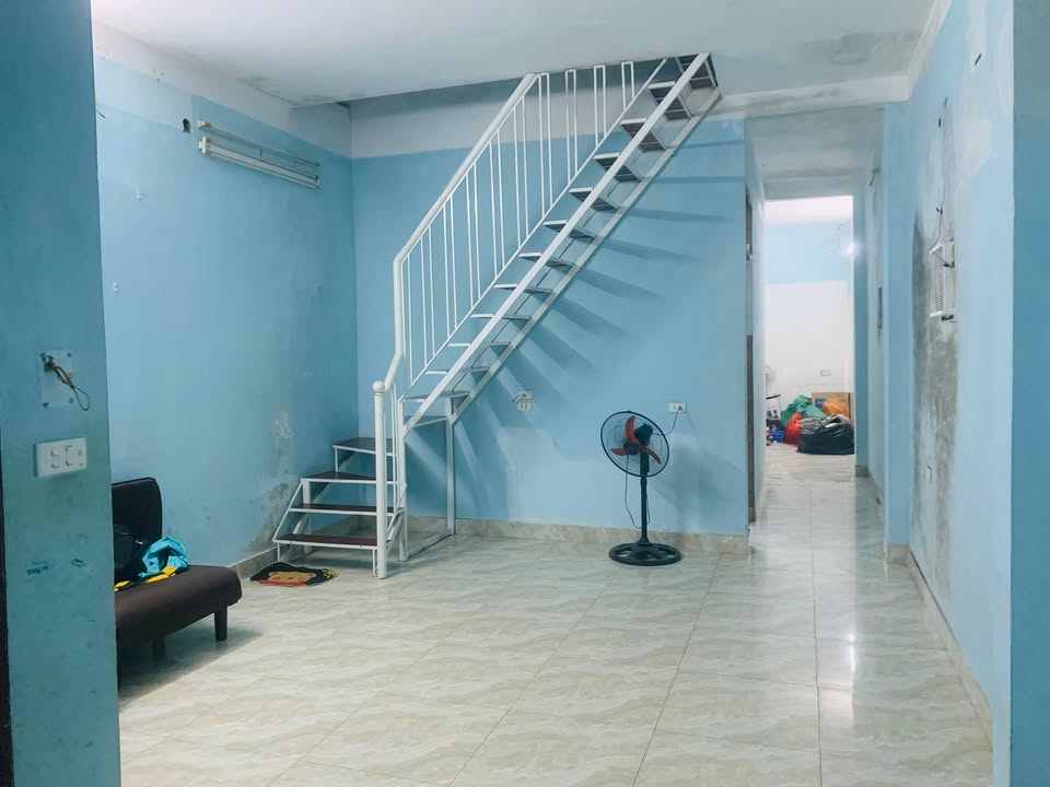 Nhà nguyên căn cho thuê tại 66A, Ngõ 446 Cổ Nhuế, 140m² - Phù hợp cho kho hàng và sinh hoạt!