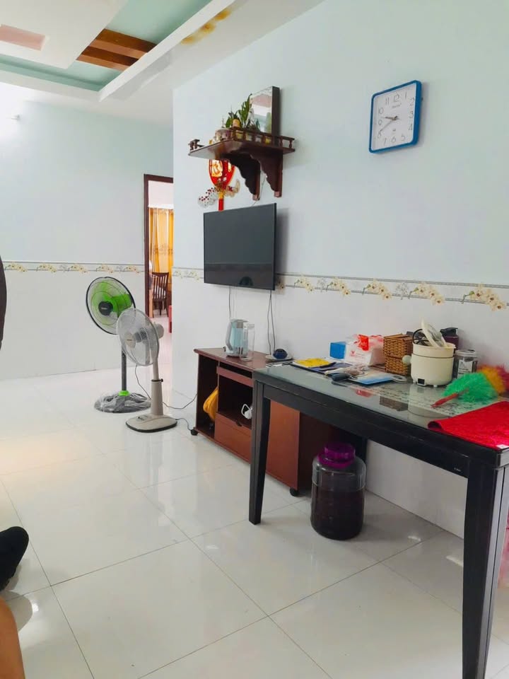 Căn hộ chung cư Số 2 NHC, Rạch Dừa, 72m² giá 2.399 tỷ - Full nội thất, vào ở ngay!