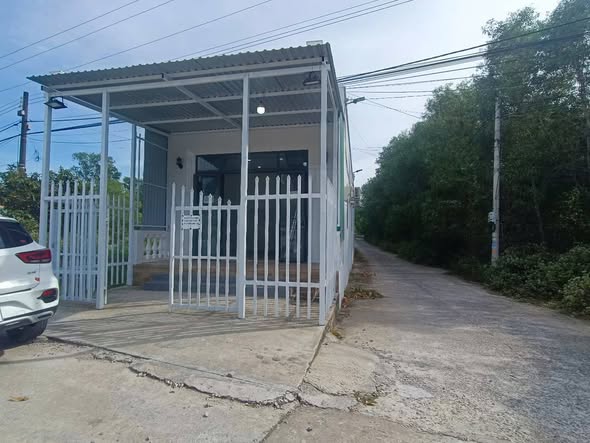 Nhà cho thuê 2 phòng ngủ tại đường Bến Tràm, Phú Quốc - Giá 5 triệu/tháng