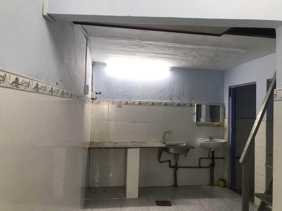 Nhà cấp 4 1 trệt 1 lửng đường 2/4 Vạn Thạnh 47m² giá 2.65 tỷ - Gần biển và chợ Đầm