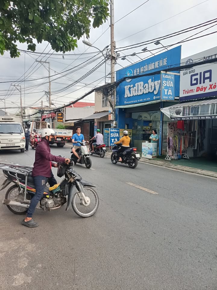 Mặt bằng cho thuê mặt tiền đường Nguyễn Thị Hai, Hóc Môn 120m² - Giá chỉ 12 triệu/tháng!