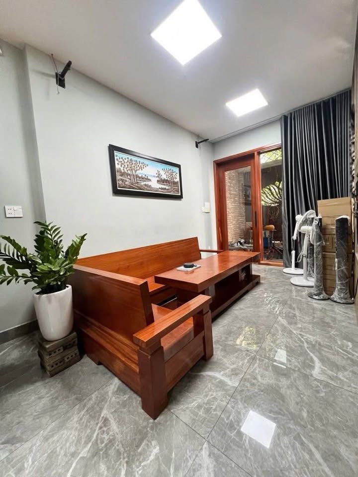 Nhà phố Khu Omely - Đào Tông Nguyên 81m² giá 8 tỷ - Nội thất cao cấp, sẵn sàng vào ở!