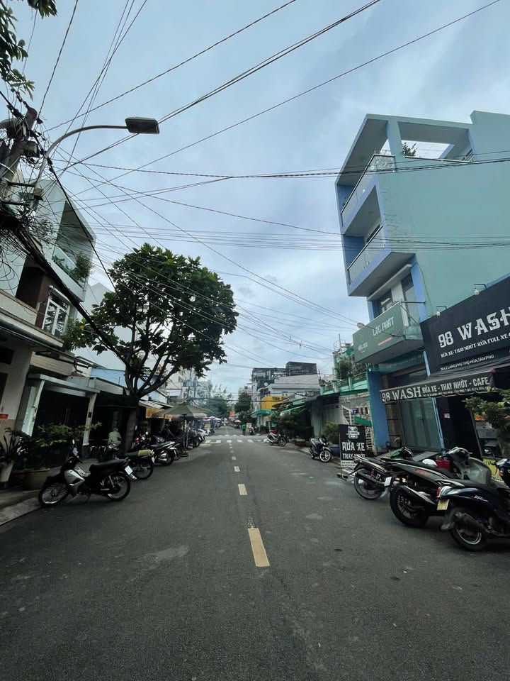 Bán nhà mặt tiền kinh doanh Phạm Văn Xảo, Tân Phú - 14.7m² giá 2 tỷ - Đầu tư sinh lời ngay!