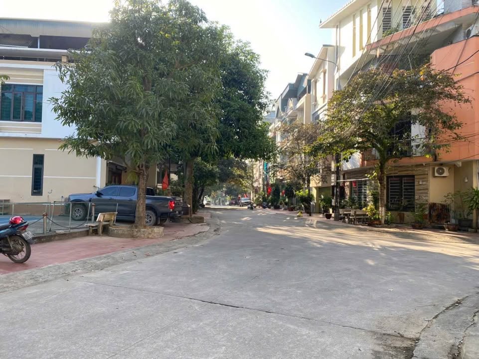 Nhà 2 mặt tiền Phố Mới Lào Cai 175m² giá 6.8 tỷ - Cơ hội hiếm có!