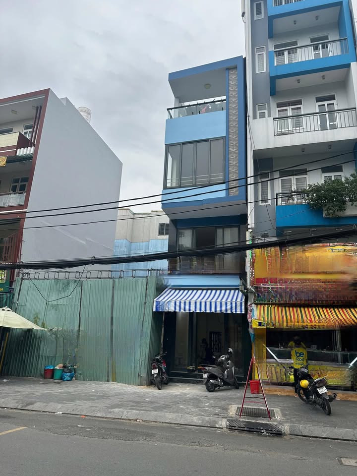 Nhà mặt tiền Trường Sơn Quận 10 26m² giá 20 triệu - Địa điểm kinh doanh lý tưởng!
