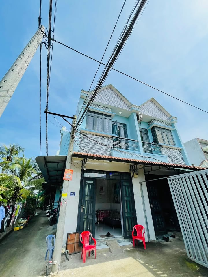 Nhà góc 2 mặt tiền 32m² giá 760 triệu - Cơ hội đầu tư vàng!