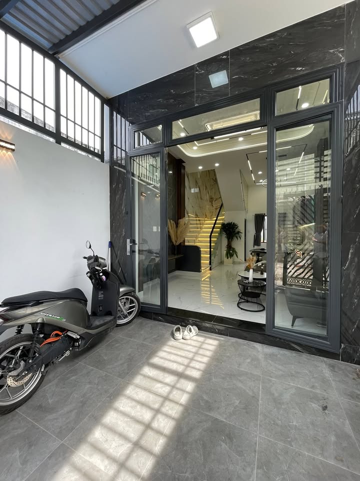 Nhà phố Hương Lộ 2, Bình Trị Đông 40m² giá 4.7 tỷ - Chính chủ bán gấp!