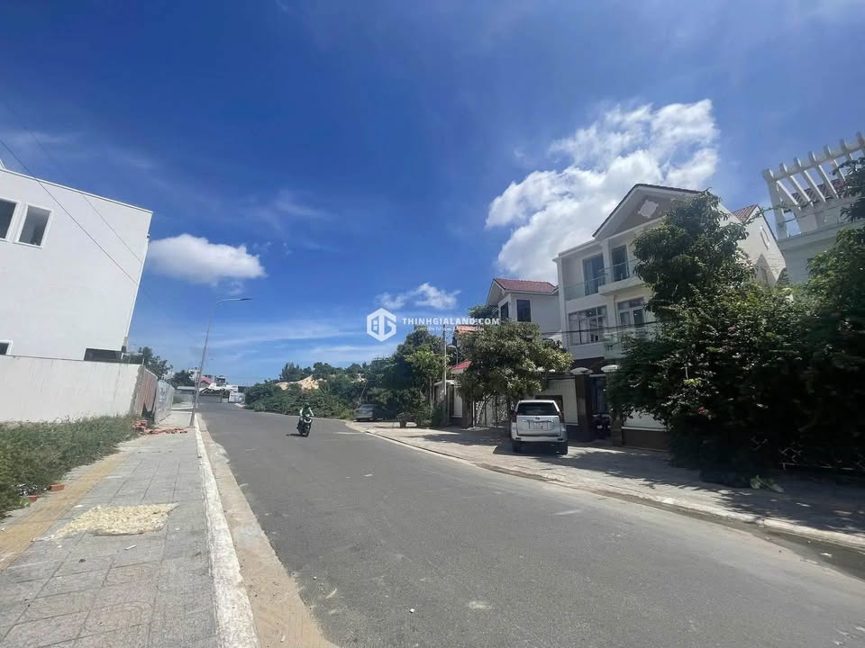 Biệt thự nghỉ dưỡng Phương Nam Vũng Tàu 208.5m² giá 22.5 tỷ - Không gian sống đẳng cấp gần biển!