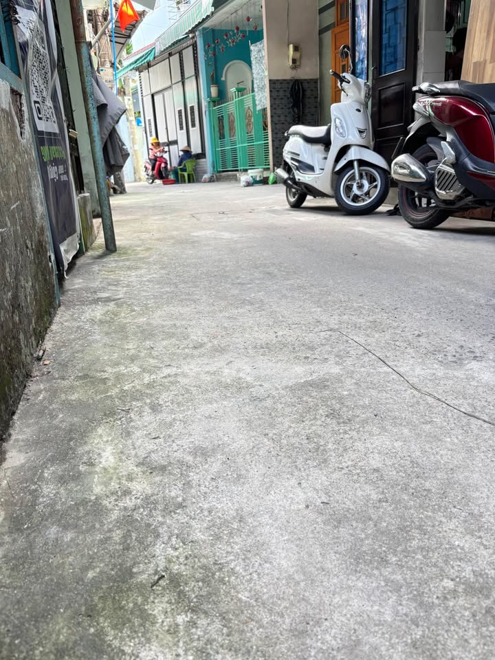 Nhà 3 tầng đường Lê Độ, quận Thanh Khê, 32m² giá 3 tỷ - Gần Aeon Mall, full nội thất!