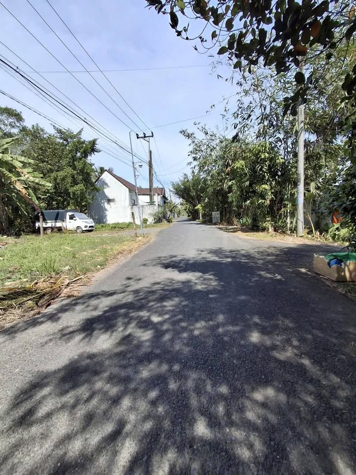 Nhà bán đường Nguyễn Viết Xuân, quận Bình Thủy, 242m² giá chỉ 1.299 tỷ - Đầu tư không thể bỏ lỡ!