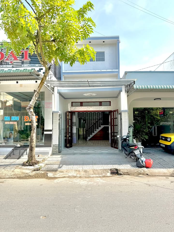 Nhà mặt tiền đường 30/4, Sóc Trăng, 74m² giá 3 tỷ - Chính chủ bán gấp!