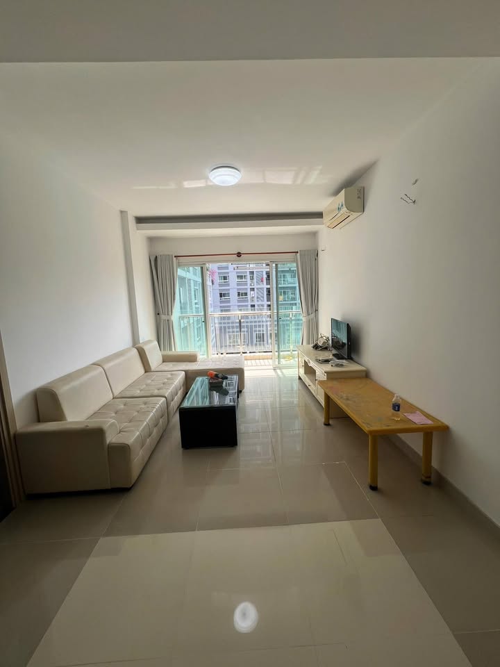 Căn hộ Carrillon 1 Tân Bình 86m² giá 14 triệu - Không gian thoáng mát, đầy đủ tiện ích!