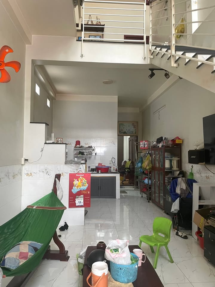 Nhà hẻm Phan Tôn, P. Long Xuyên, 81m² giá 2 tỷ - Vị trí đắc địa gần chợ!