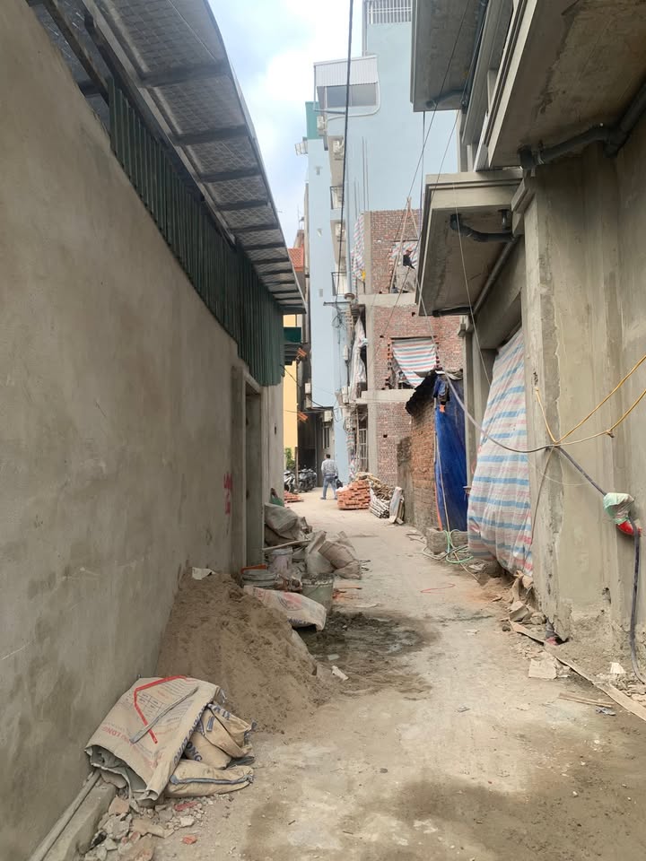 Nhà phố Nhổn 30m² giá 6.75 tỷ - Thiết kế đẹp, gần nhiều tiện ích