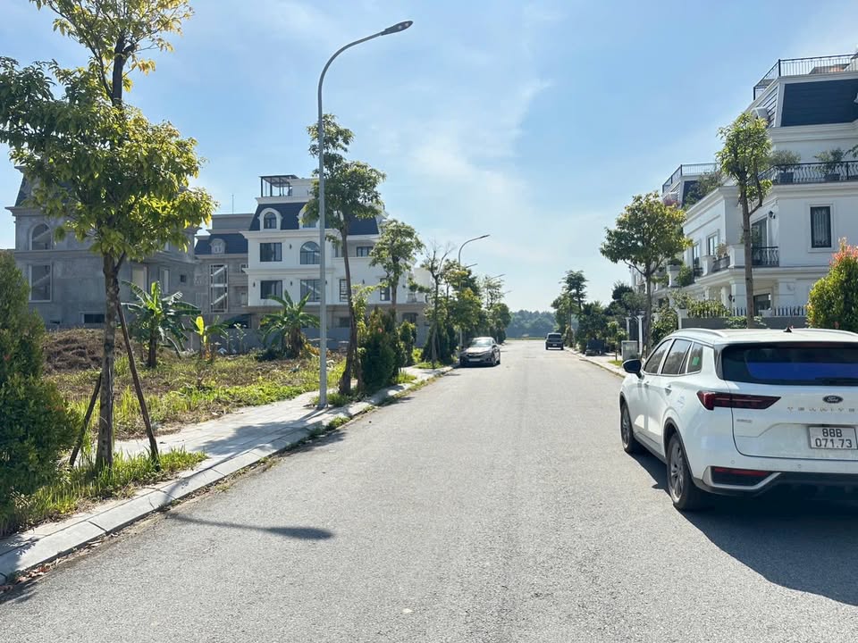 Bán lô đất biệt thự Đơn Lập 297m² giá 15 tỷ - Vị trí đắc địa tại Bắc Đầm Vạc