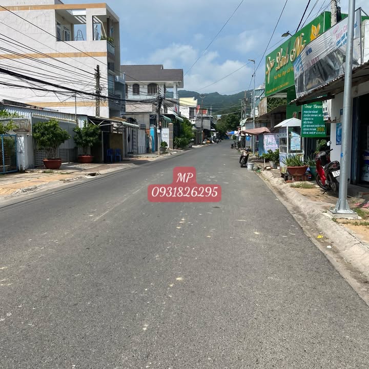 Nhà mặt tiền Hoàng Văn Thái, Long Hải 66m² giá chỉ 2.2 tỷ - Cơ hội đầu tư tuyệt vời!