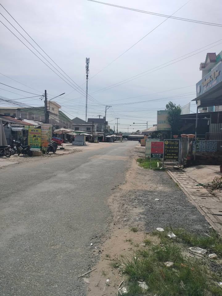 Đất nền chợ Mỹ Hòa Đồng Tháp 81m² giá 1.65 tỷ - Vị trí thuận lợi cho kinh doanh!