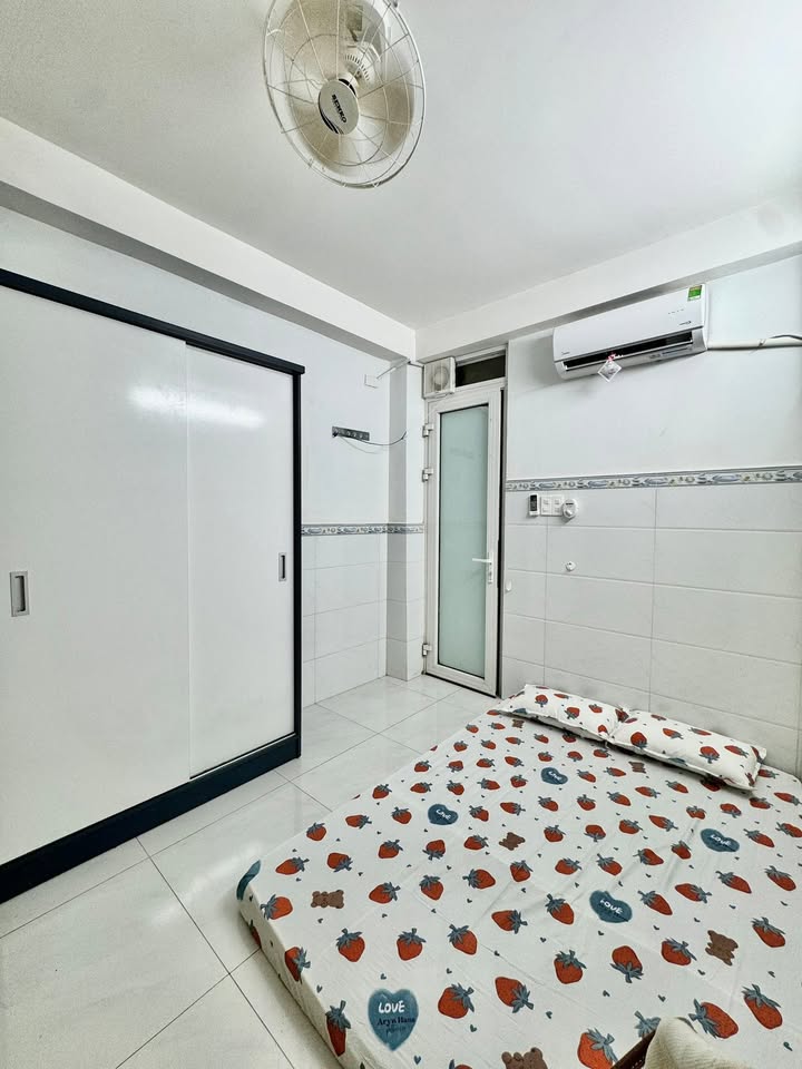 Phòng cho thuê tại Quận 10 - 392/8/49 Cao Thắng - Full nội thất, giá thỏa thuận!