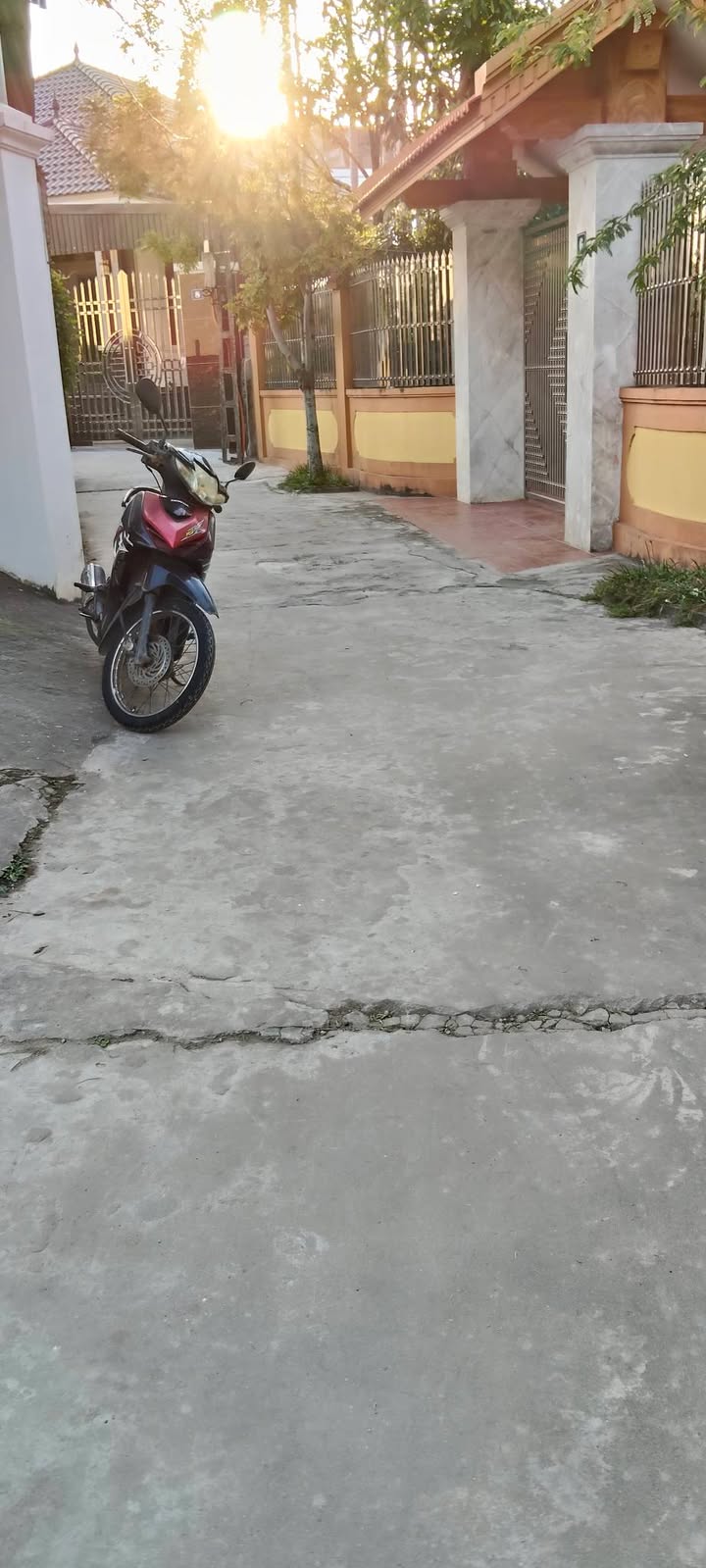 Đất Hồng Thái An Dương 150m² giá 1.6 tỷ - Ô tô đỗ cửa, đầy đủ tiện ích!