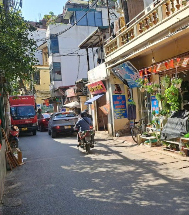 Đất chính chủ Xuân La, Tây Hồ 108.4m² giá 28.1 tỷ - Ô tô đỗ cửa, không lỗi phong thủy!