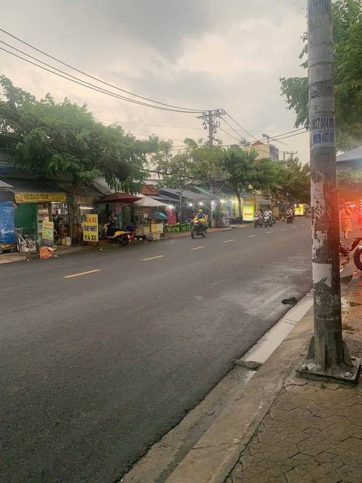 Bán mặt tiền kinh doanh Nguyễn Phúc Chu, 140m² giá 4.1 tỷ - Đầu tư sinh lời ngay!