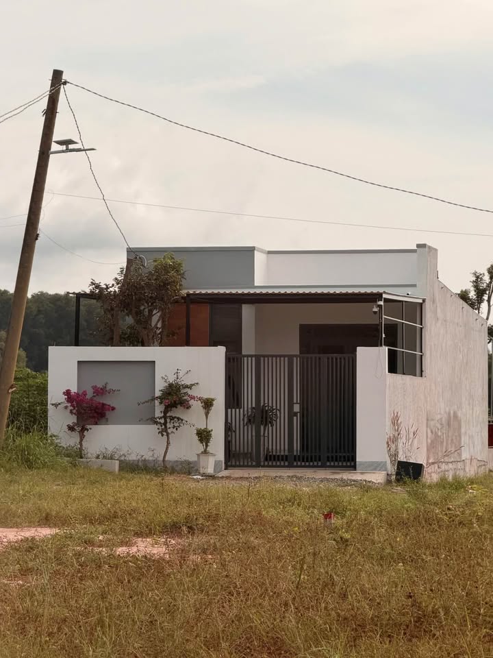 Nhà riêng Phú Mỹ 175m² giá 900 triệu - Sân để ô tô rộng rãi!