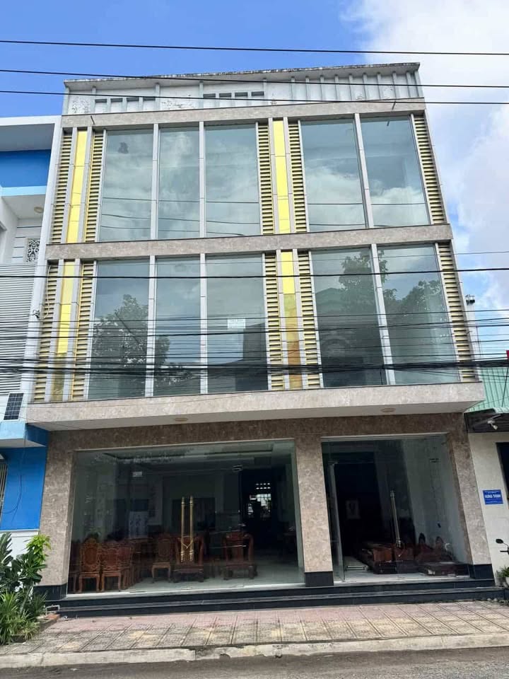 Nhà phố An Châu 158.4m² giá 8 tỷ - Nội thất cao cấp, thang máy sẵn có!