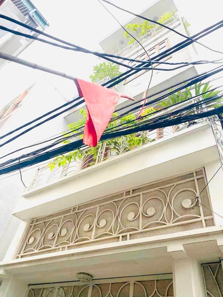 Nhà nguyên căn cho thuê tại Nguyễn Văn Cừ, Long Biên 56m² - Nội thất đầy đủ, giá tốt!