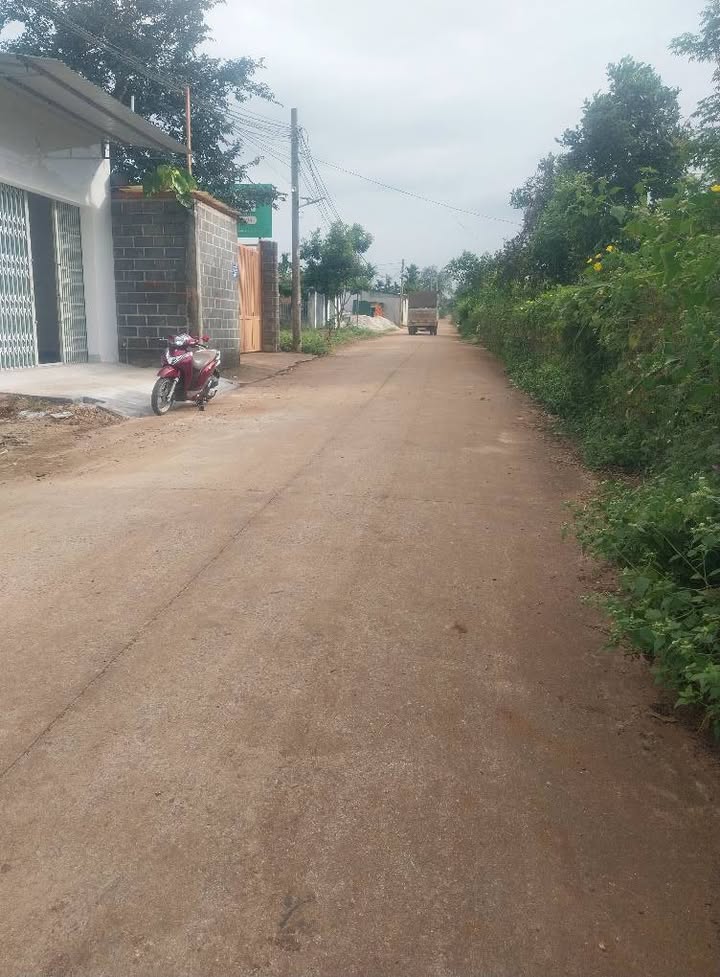 Đất thổ cư Cư Suê 135m² giá 1.35 tỷ - Cần bán gấp!