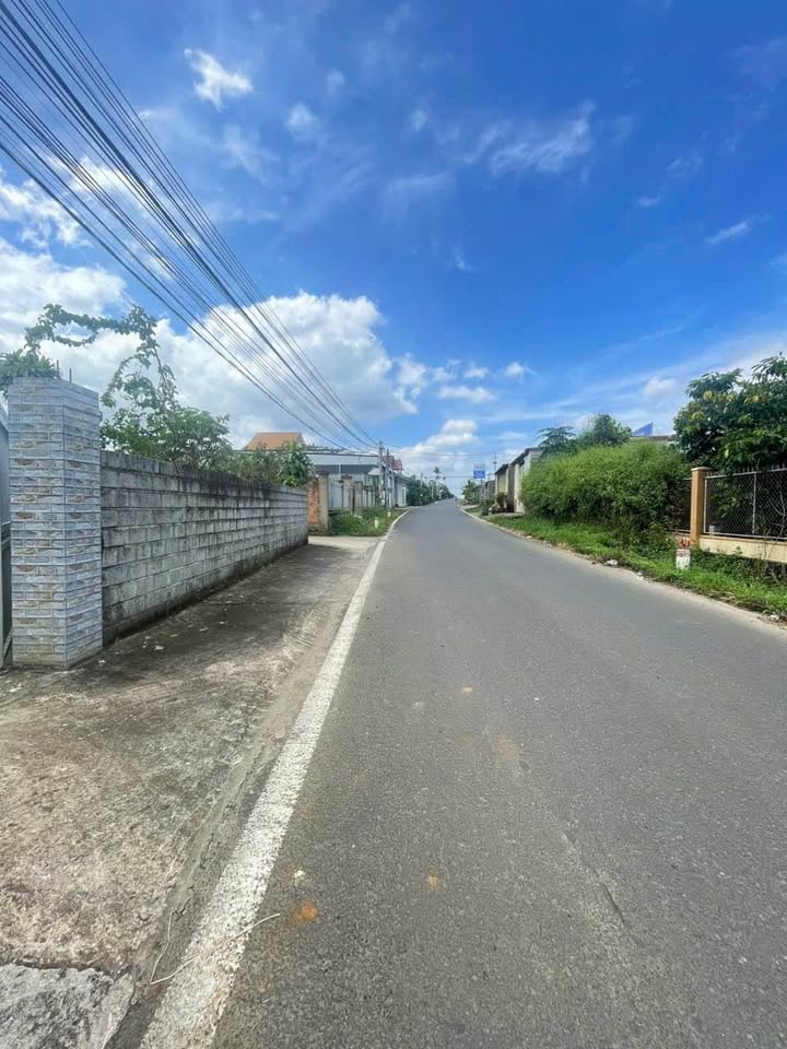 Đất thổ cư mặt tiền Lê Thị Riêng Bảo Lộc 810m² giá 4.5 tỷ - Sẵn sàng đầu tư ngay!