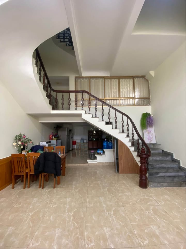 Nhà 3 tầng Cenco5 Yết Kiêu 90m² giá 5 tỷ - Mặt tiền 6m, View biển đẹp!